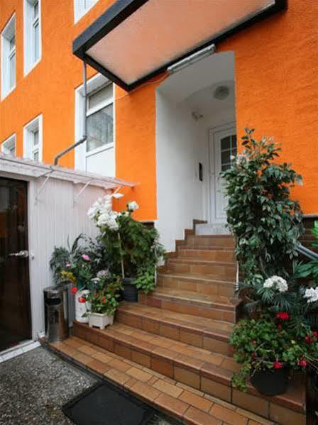 Гостьовий будинок Gastehaus-Offenbach Екстер'єр фото